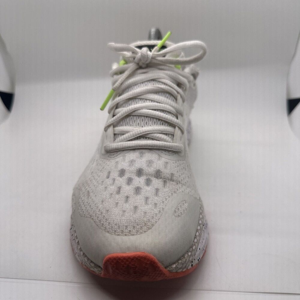 Under Armour Size 9.5 Hover Infinite 3 Running Shoes SNEAKERS 3025217-109 White - Picture 3 of 13